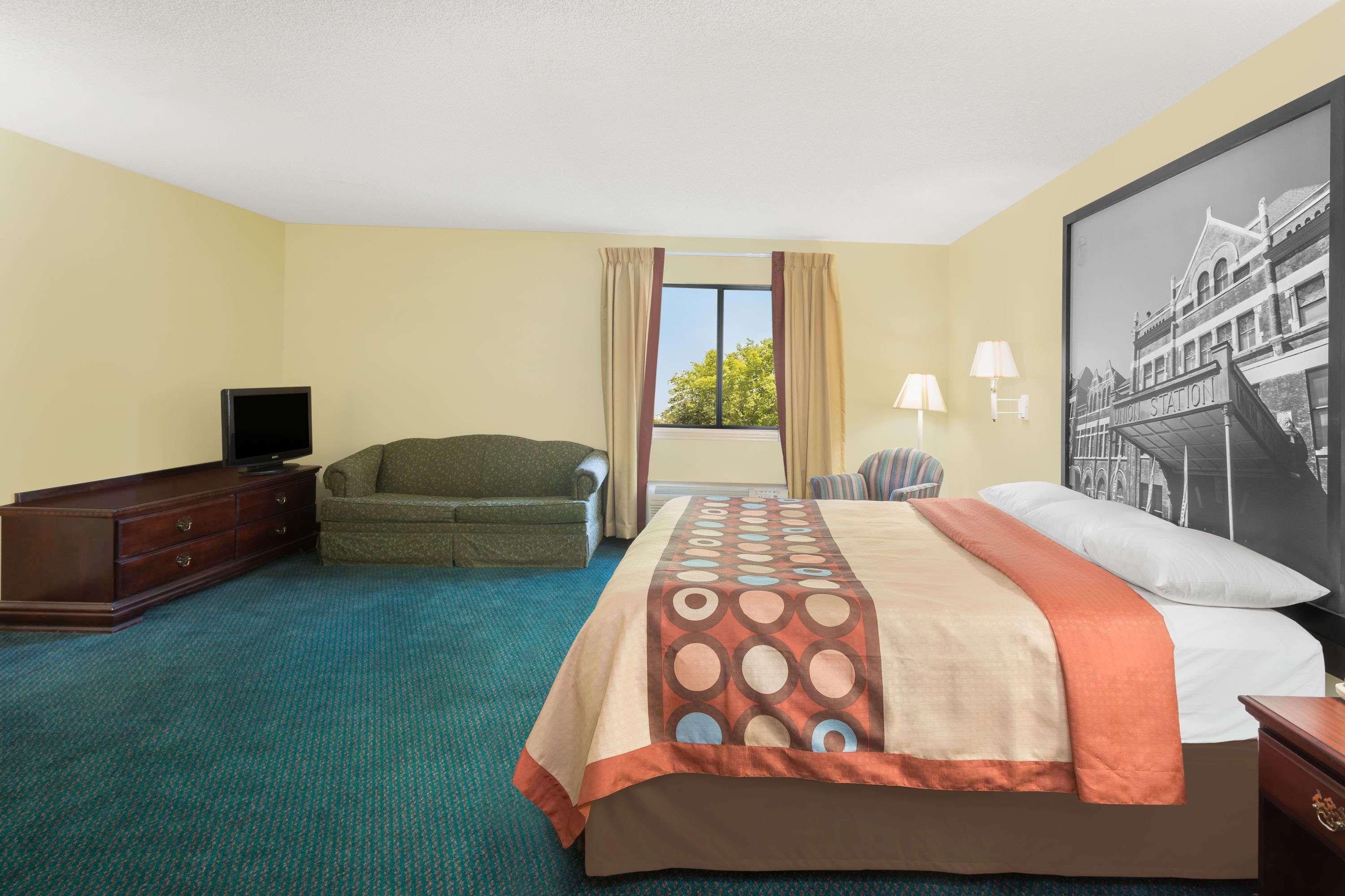 Super 8 By Wyndham Montgomery I-65 Dış mekan fotoğraf