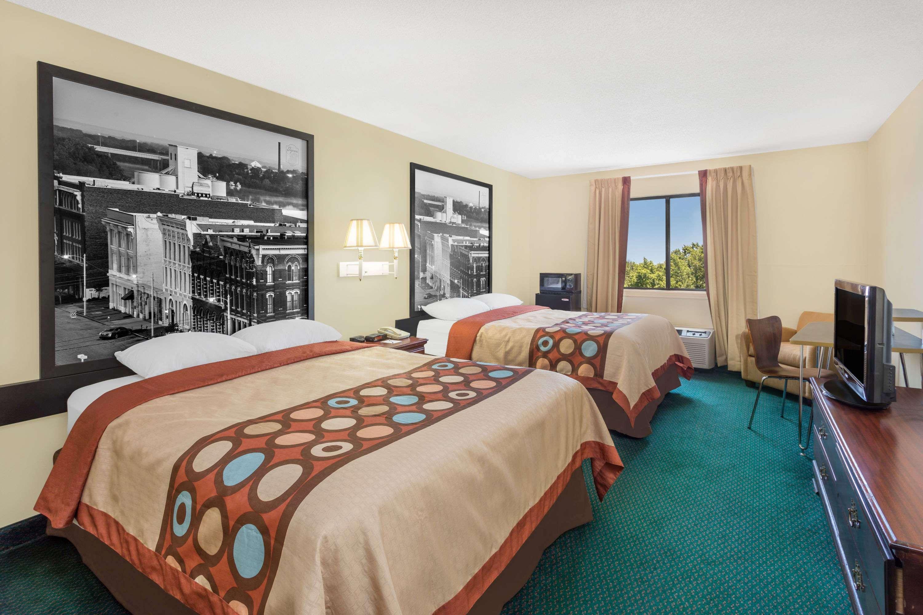 Super 8 By Wyndham Montgomery I-65 Dış mekan fotoğraf